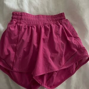 Lululemon hotty hot short 4